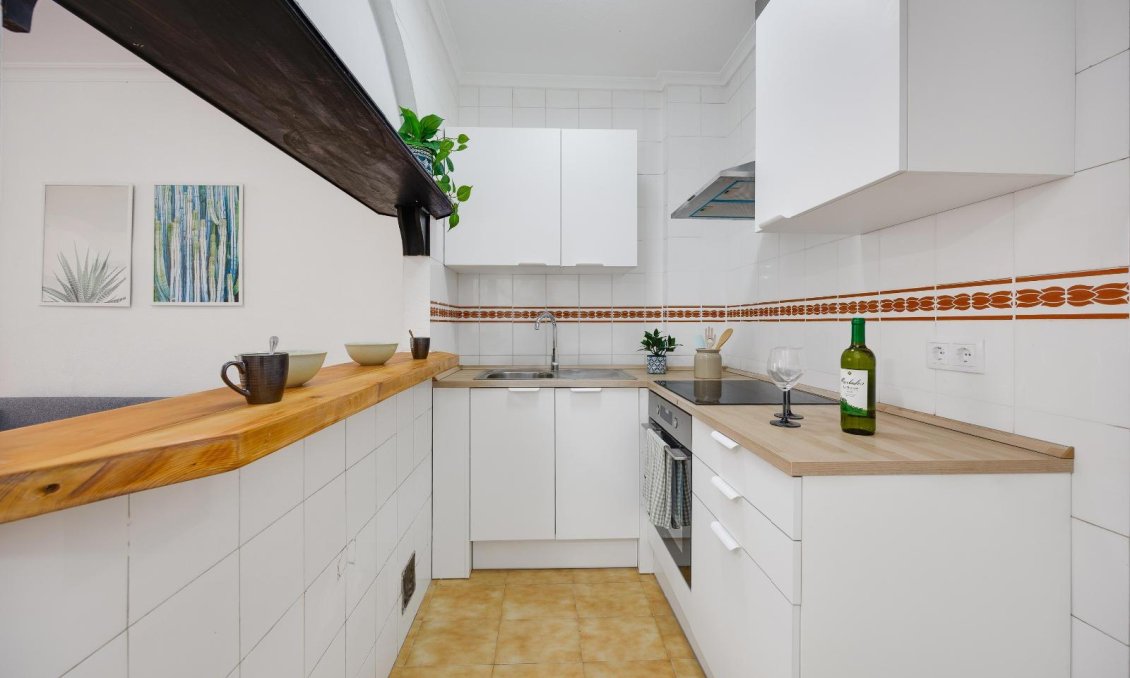 Resale - Apartment -
Torrevieja - Estacion De Autobuses