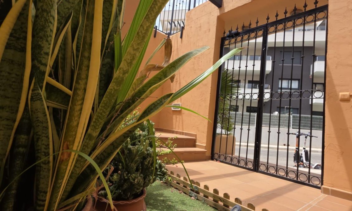 Resale - Townhouse -
Orihuela Costa - Las Filipinas