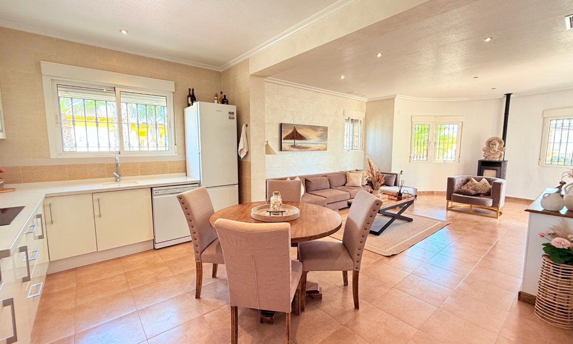 Revente - Villa -
Catral - Costa Blanca
