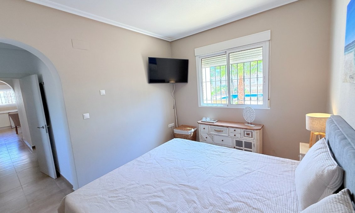 Revente - Villa -
Catral - Costa Blanca