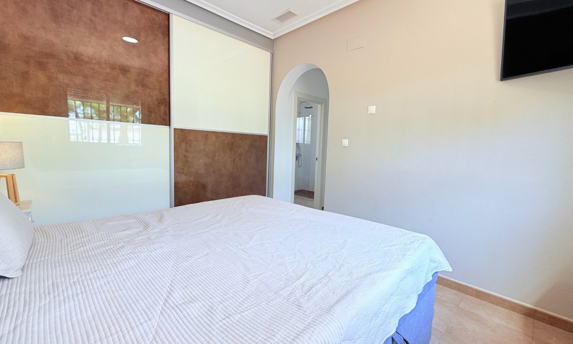 Revente - Villa -
Catral - Costa Blanca