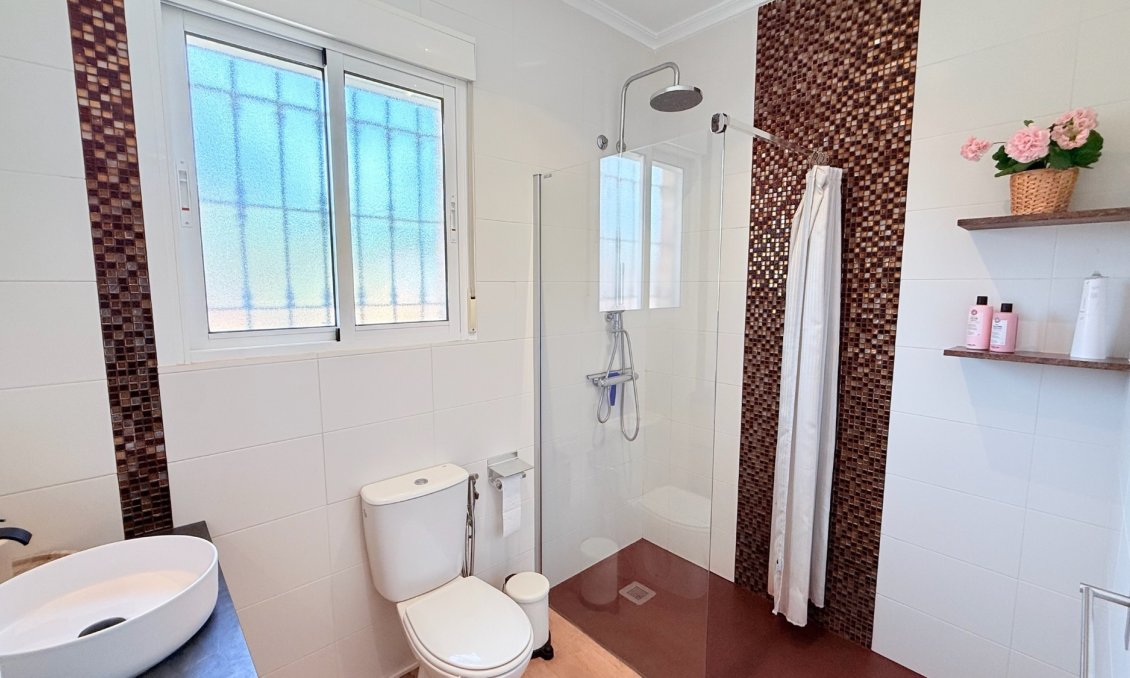 Revente - Villa -
Catral - Costa Blanca