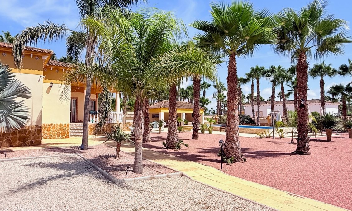 Revente - Villa -
Catral - Costa Blanca