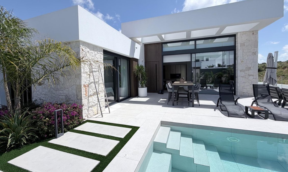 Resale - Villa -
Rojales - Inland