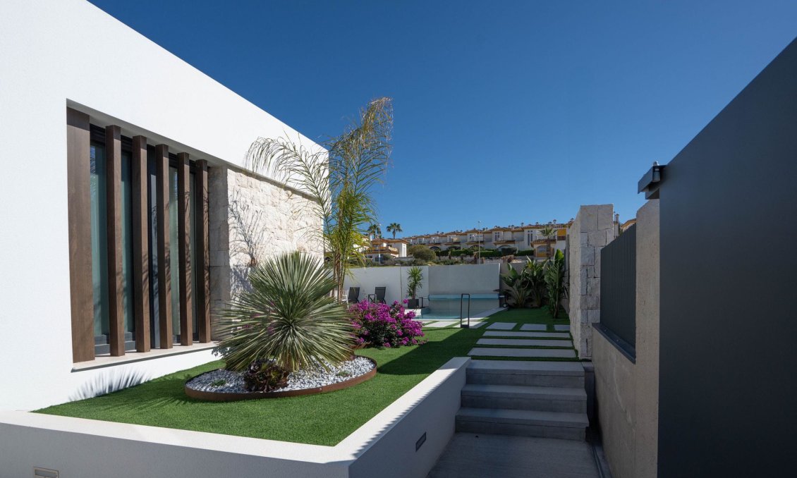 Resale - Villa -
Rojales - Inland