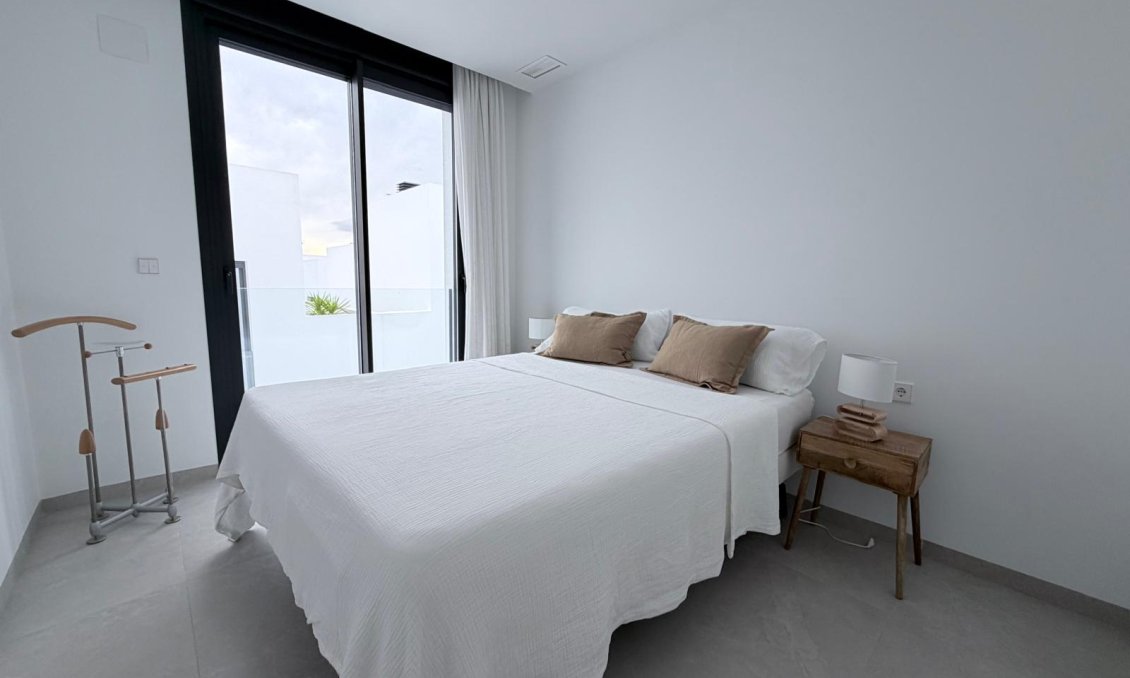 Resale - Villa -
Rojales - Inland