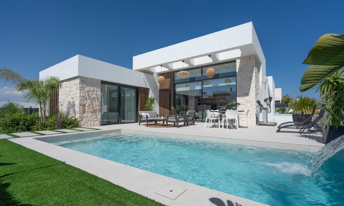 Resale - Villa -
Rojales - Inland