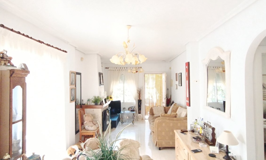Resale - Villa / Semi semi-detached -
Sucina - Inland