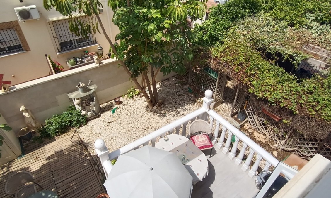 Resale - Villa / Semi semi-detached -
Sucina - Inland
