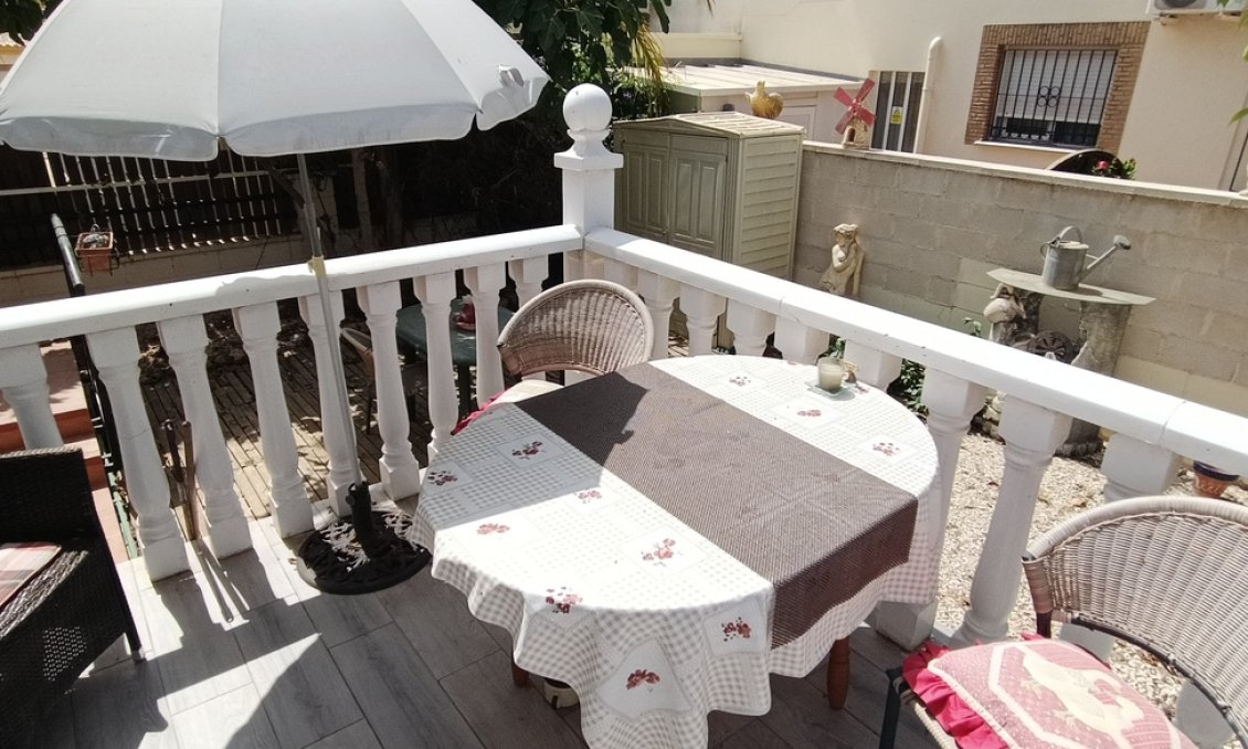 Resale - Villa / Semi semi-detached -
Sucina - Inland