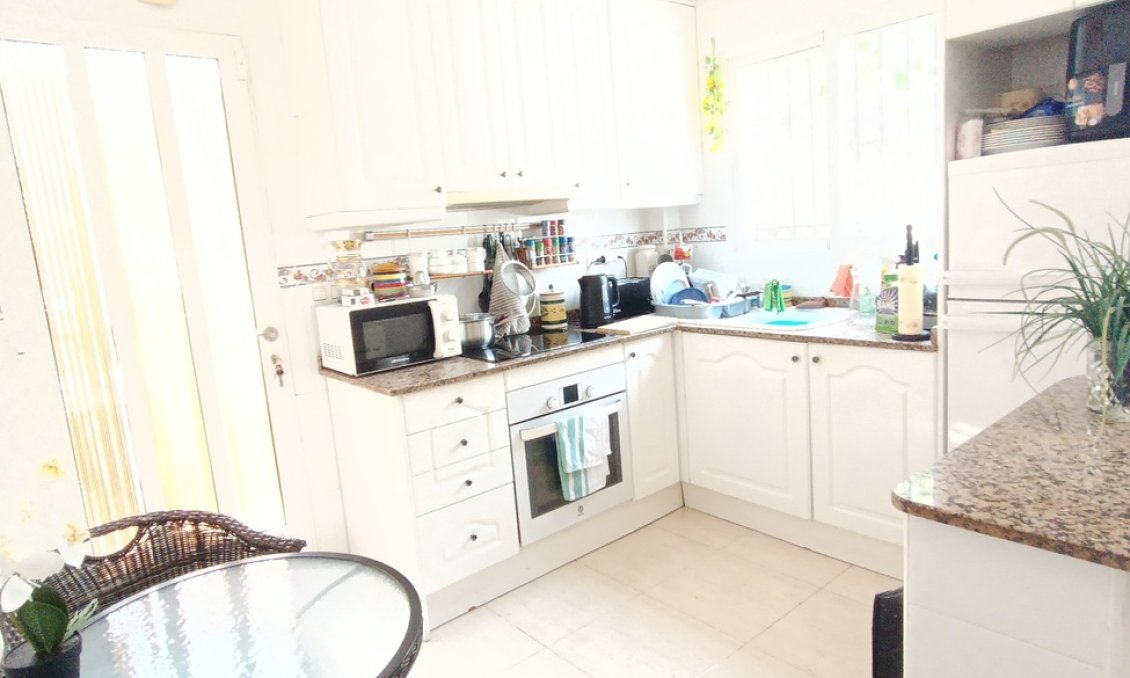 Resale - Villa / Semi semi-detached -
Sucina - Inland