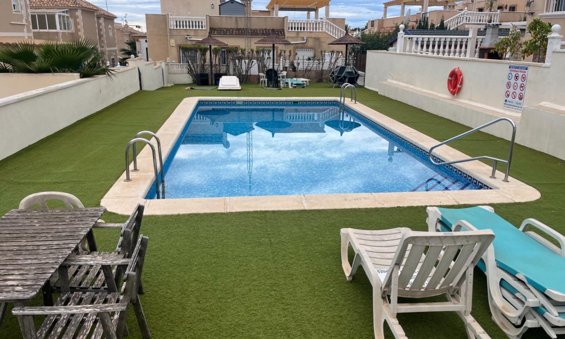 Wiederverkauf - Duplex -
San Miguel de Salinas - Las Filipinas