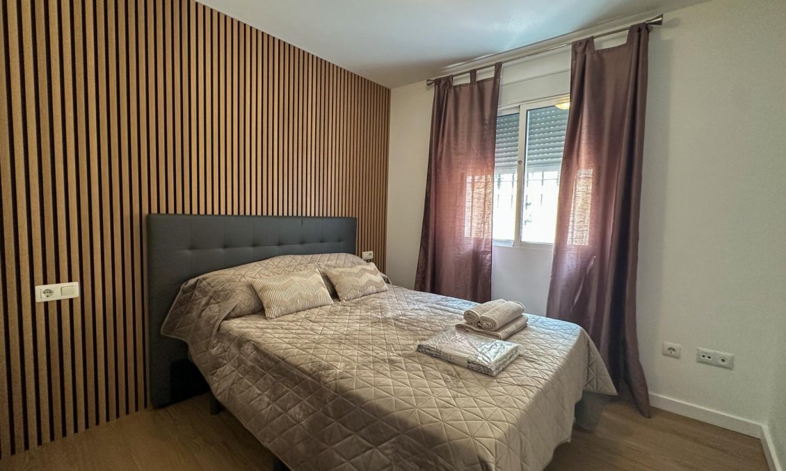 Wiederverkauf - Duplex -
San Miguel de Salinas - Las Filipinas