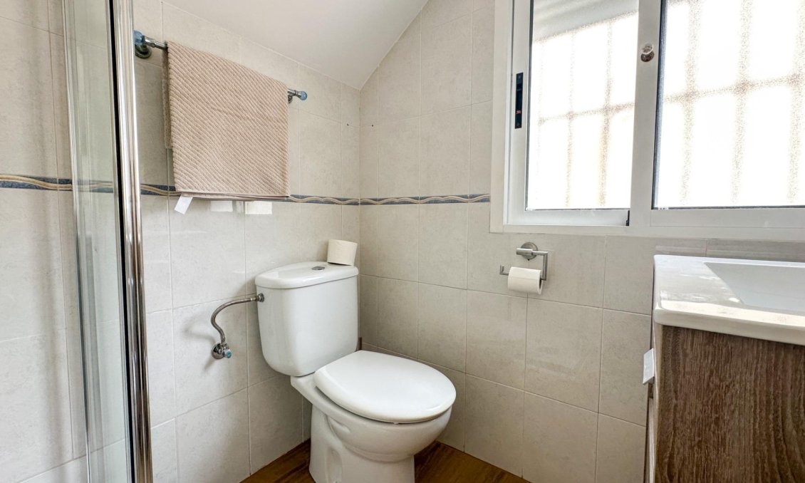 Wiederverkauf - Duplex -
San Miguel de Salinas - Las Filipinas