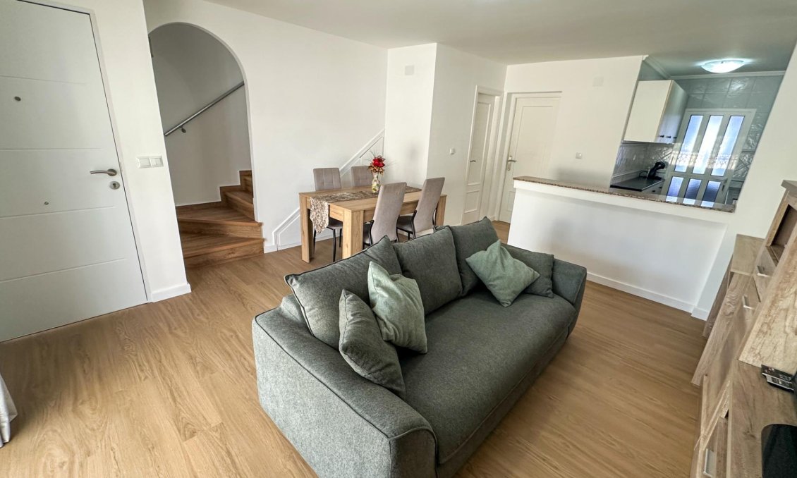 Wiederverkauf - Duplex -
San Miguel de Salinas - Las Filipinas