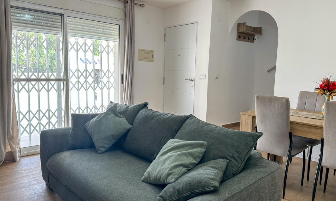 Wiederverkauf - Duplex -
San Miguel de Salinas - Las Filipinas