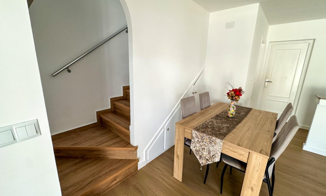 Wiederverkauf - Duplex -
San Miguel de Salinas - Las Filipinas