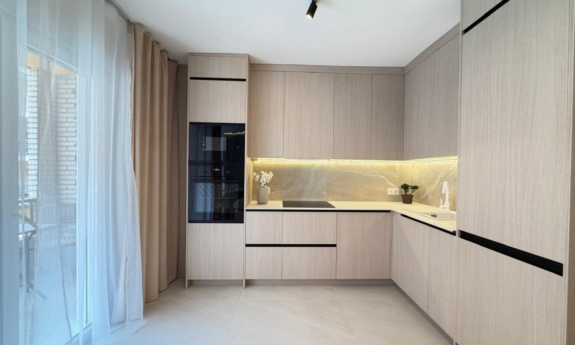 Revente - Appartement -
Torrevieja - Playa del Cura