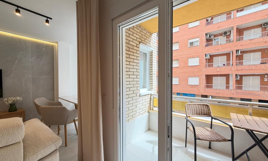 Revente - Appartement -
Torrevieja - Playa del Cura