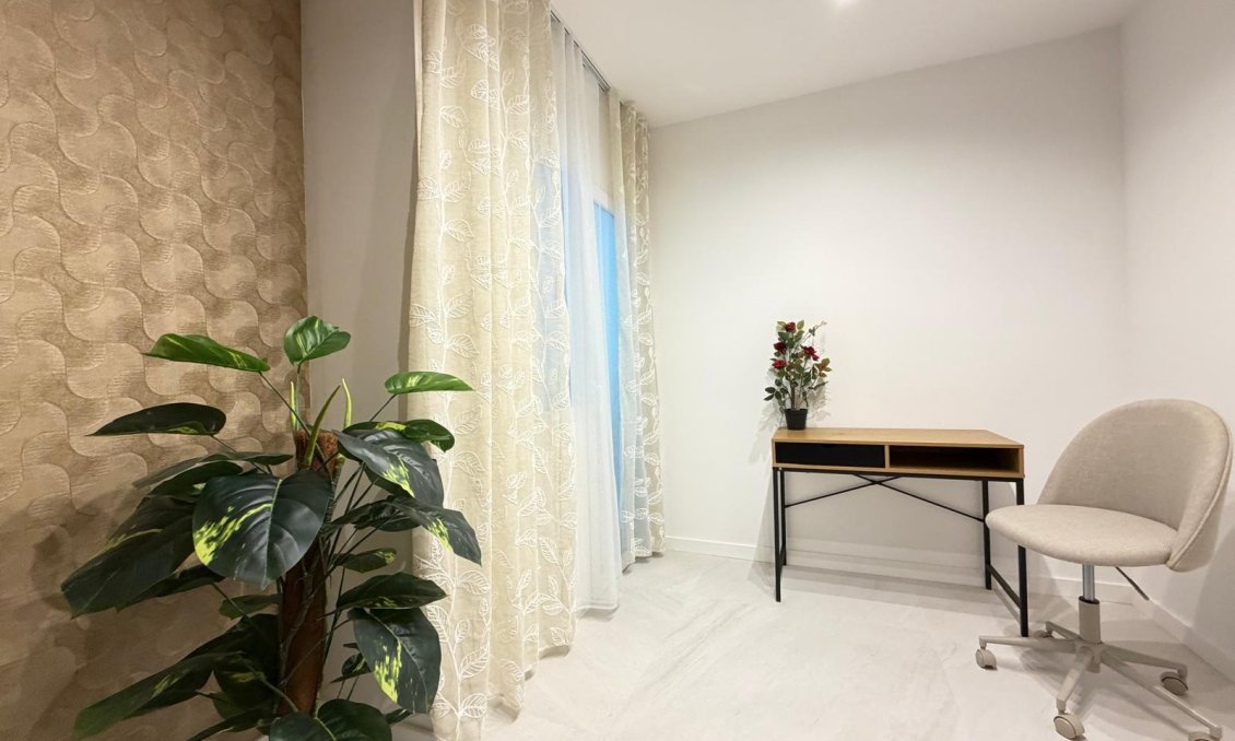 Revente - Appartement -
Torrevieja - Playa del Cura