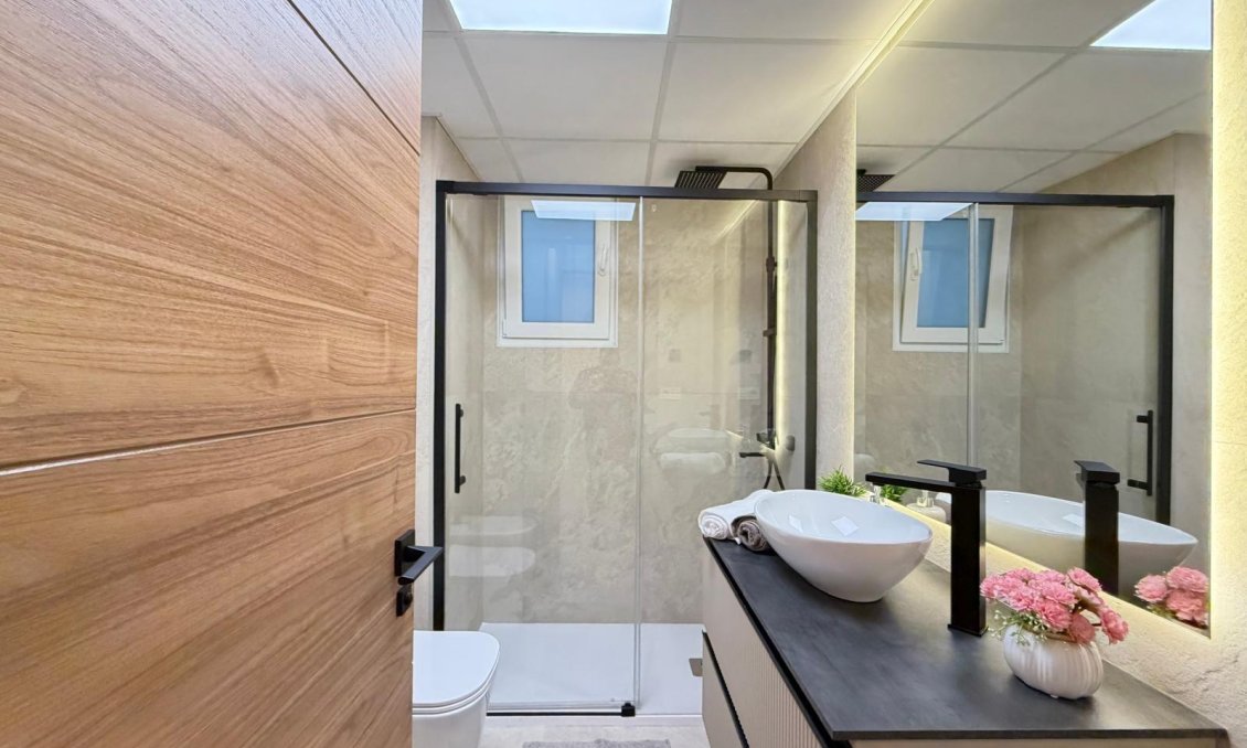 Revente - Appartement -
Torrevieja - Playa del Cura