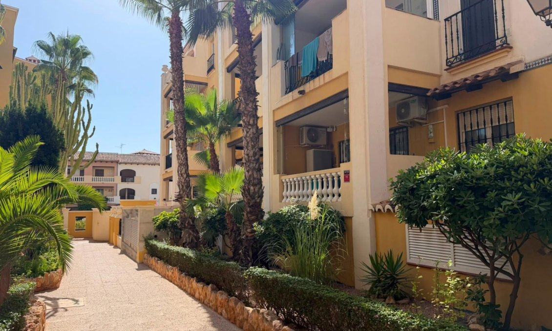 Használt Ingatlanok - Apartman -
Torrevieja - Aldea Del Mar