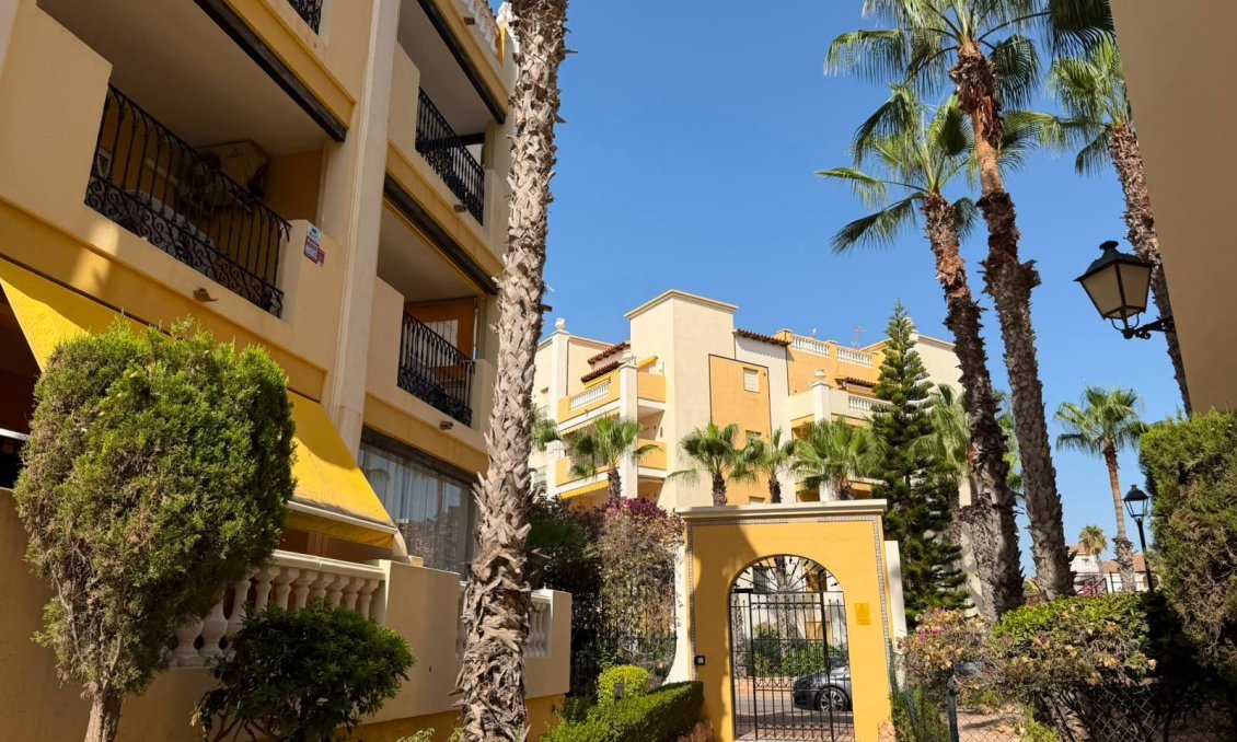 Használt Ingatlanok - Apartman -
Torrevieja - Aldea Del Mar
