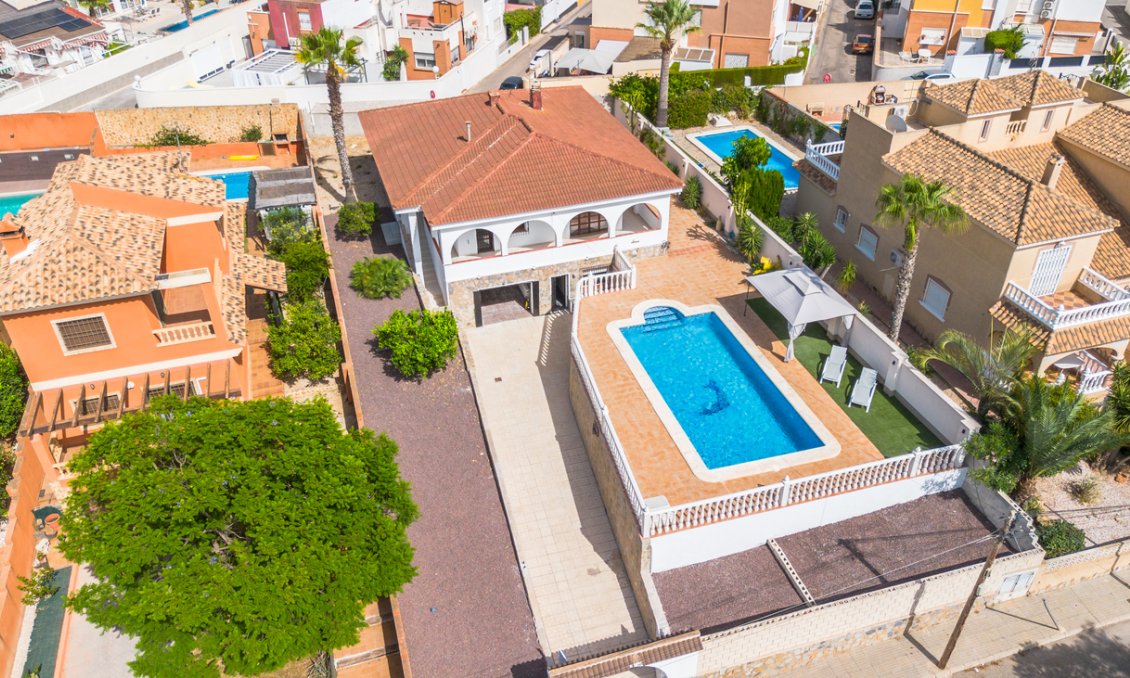 Használt Ingatlanok - Villa -
Los Balcones - Costa Blanca