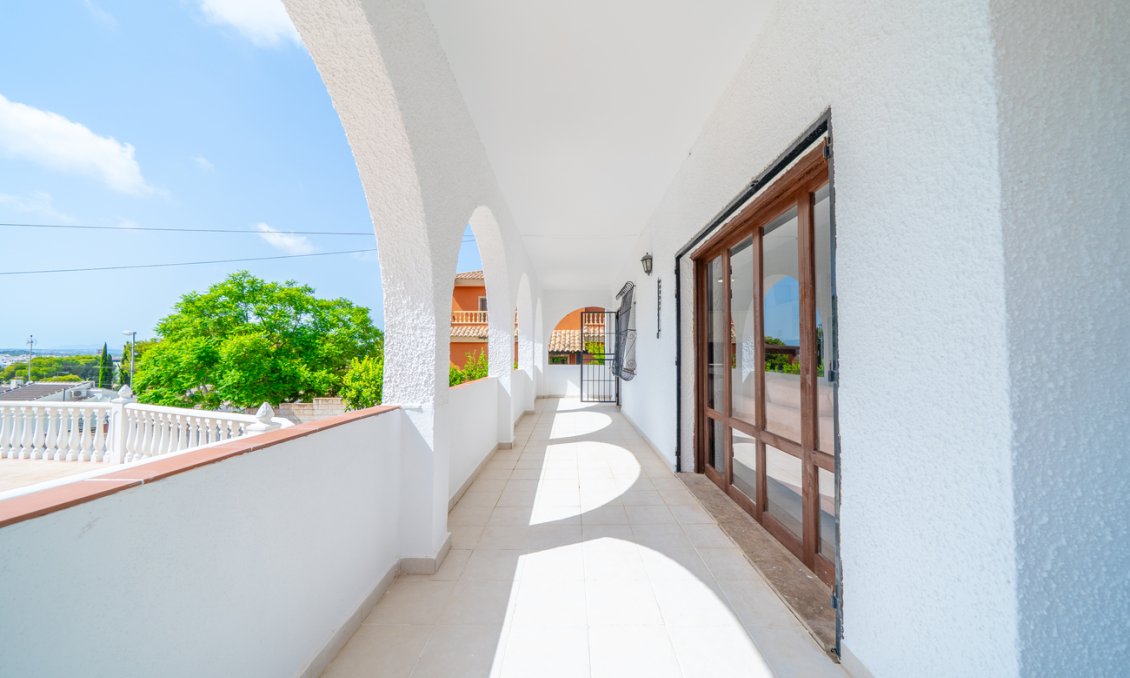 Használt Ingatlanok - Villa -
Los Balcones - Costa Blanca
