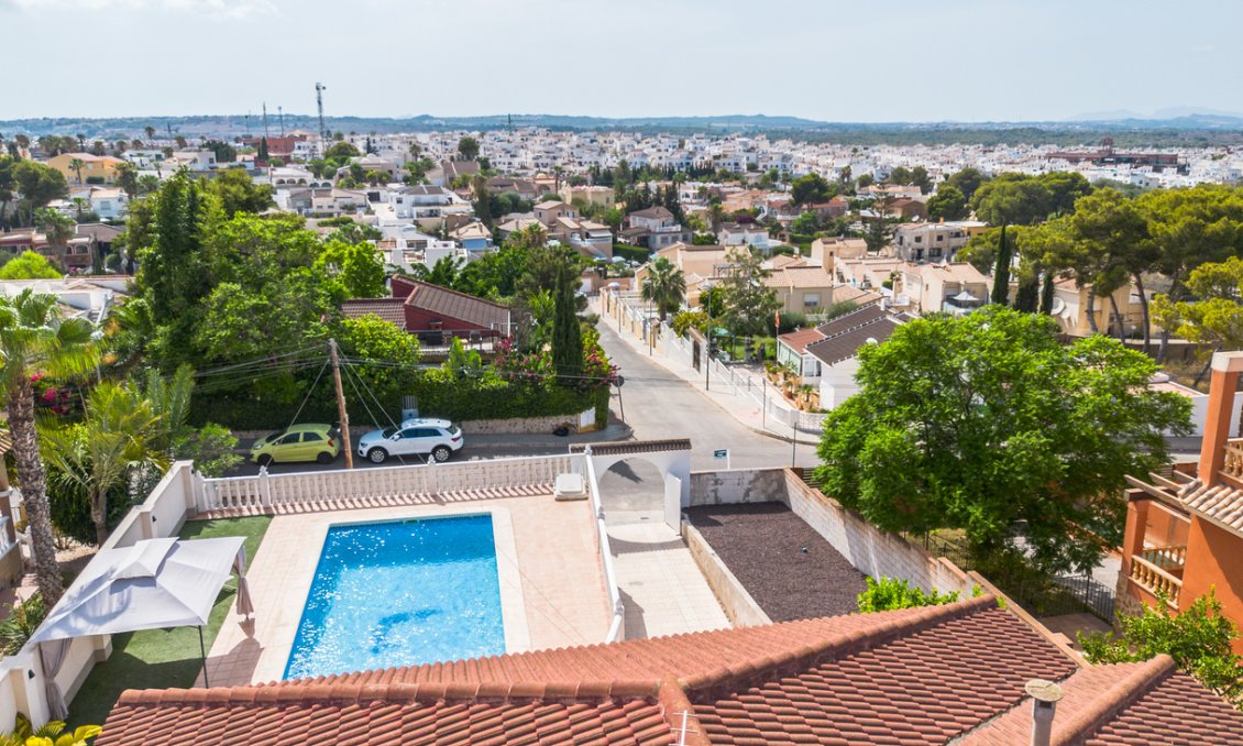 Használt Ingatlanok - Villa -
Los Balcones - Costa Blanca