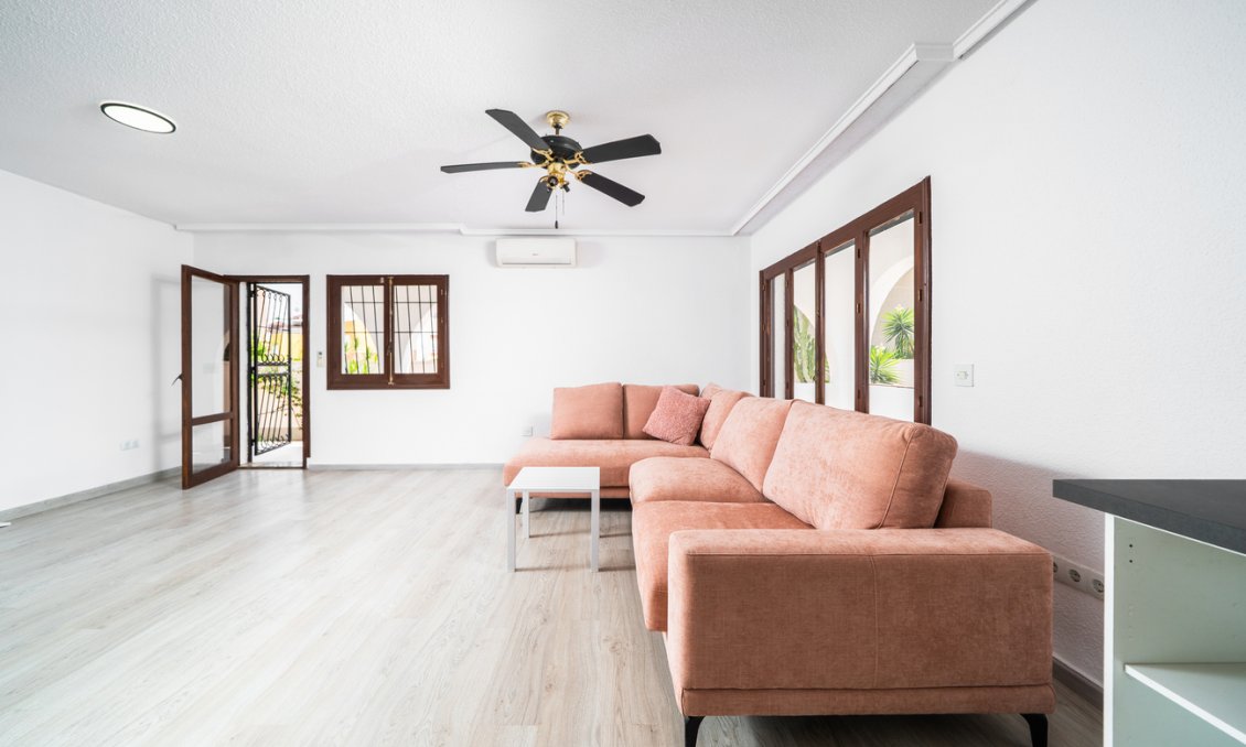 Használt Ingatlanok - Villa -
Los Balcones - Costa Blanca