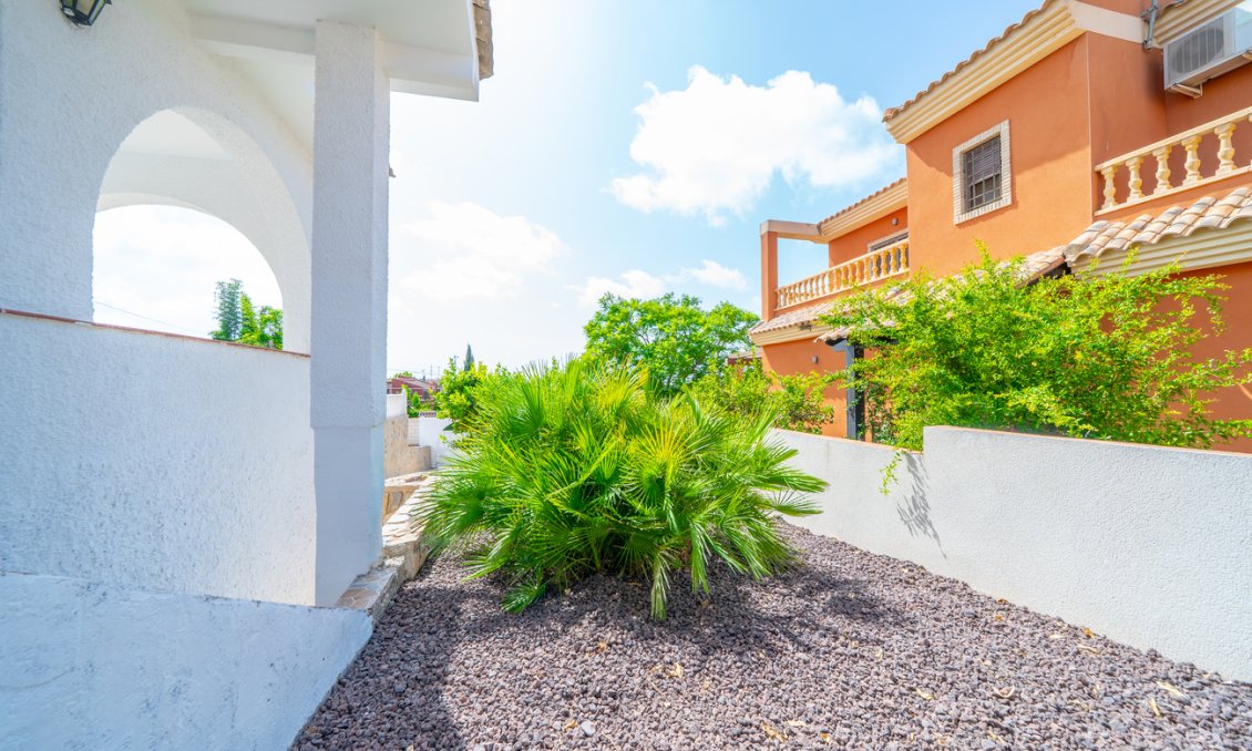 Használt Ingatlanok - Villa -
Los Balcones - Costa Blanca