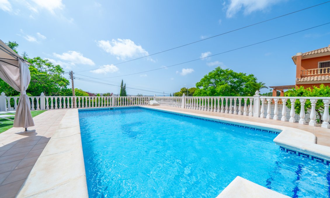 Használt Ingatlanok - Villa -
Los Balcones - Costa Blanca