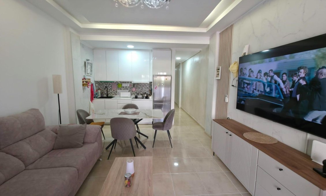 Használt Ingatlanok - Apartman -
Torrevieja - Nueva Torrevieja