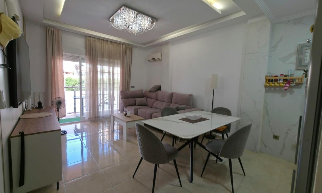 Használt Ingatlanok - Apartman -
Torrevieja - Nueva Torrevieja