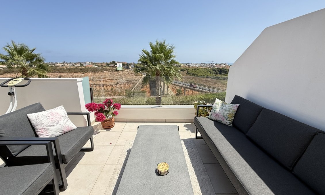 Resale - Townhouse -
Cabo Roig - Costa Blanca