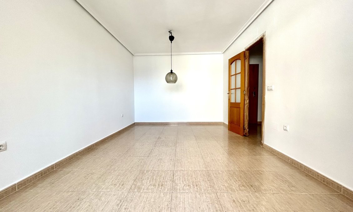 Resale - Apartment -
Torrevieja - Costa Blanca