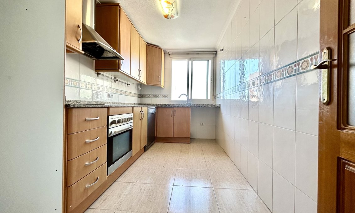 Resale - Apartment -
Torrevieja - Costa Blanca