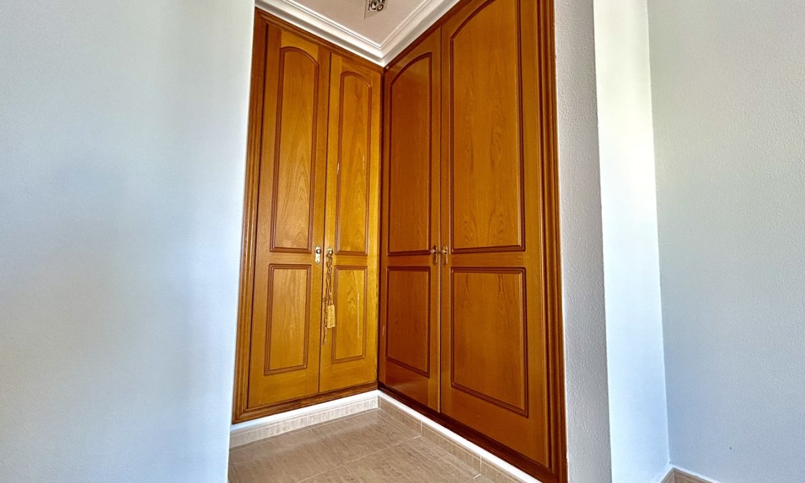 Resale - Apartment -
Torrevieja - Costa Blanca