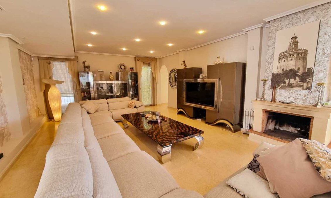 Használt Ingatlanok - Villa -
La Mata - Costa Blanca