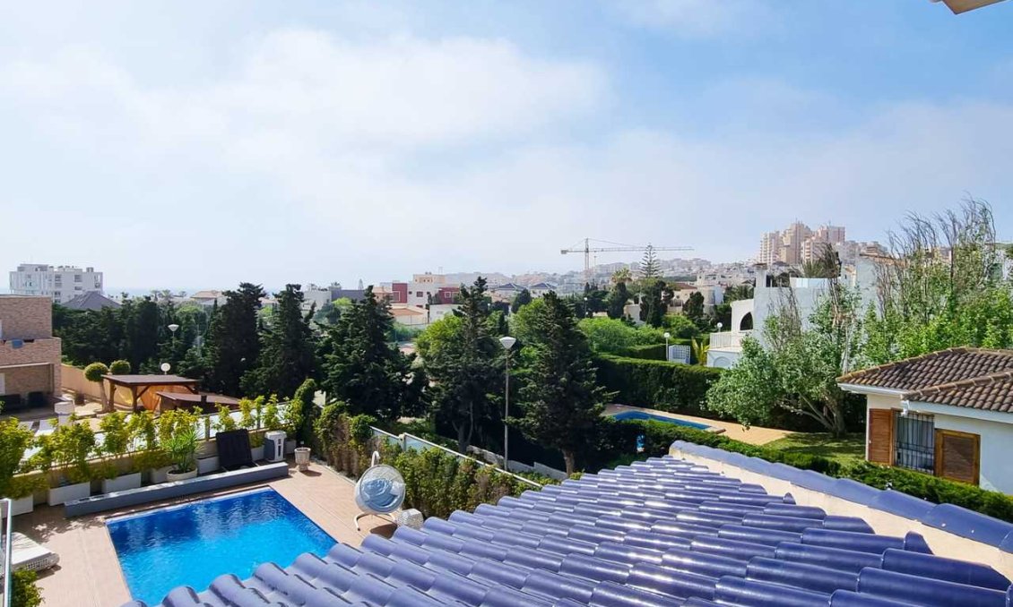 Használt Ingatlanok - Villa -
La Mata - Costa Blanca