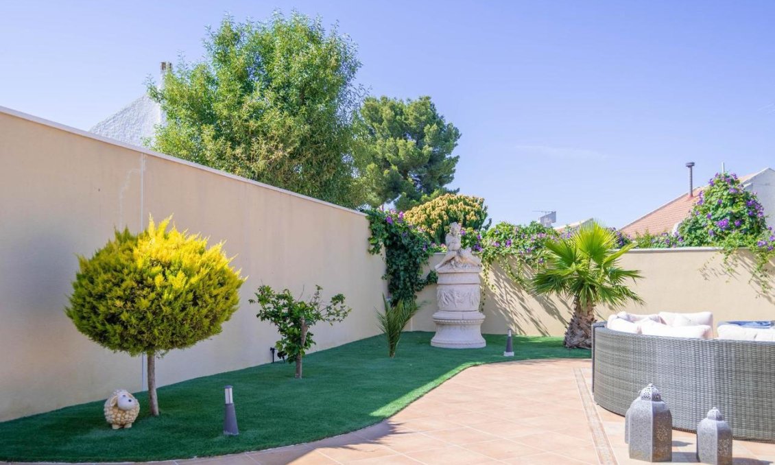Segunda mano - Villa -
San Miguel de Salinas - Inland