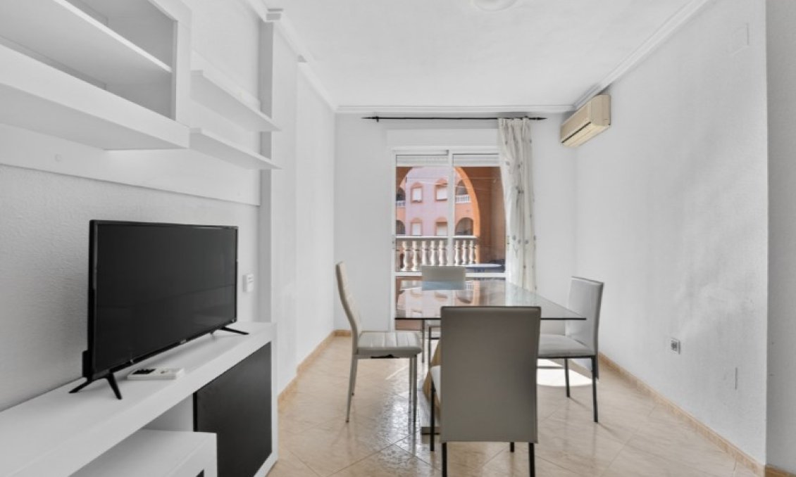 Használt Ingatlanok - Apartman -
Torrevieja - Costa Blanca