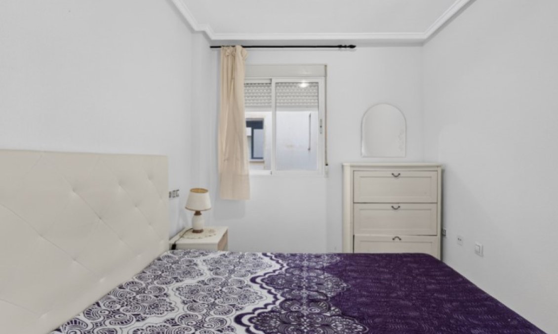 Használt Ingatlanok - Apartman -
Torrevieja - Costa Blanca