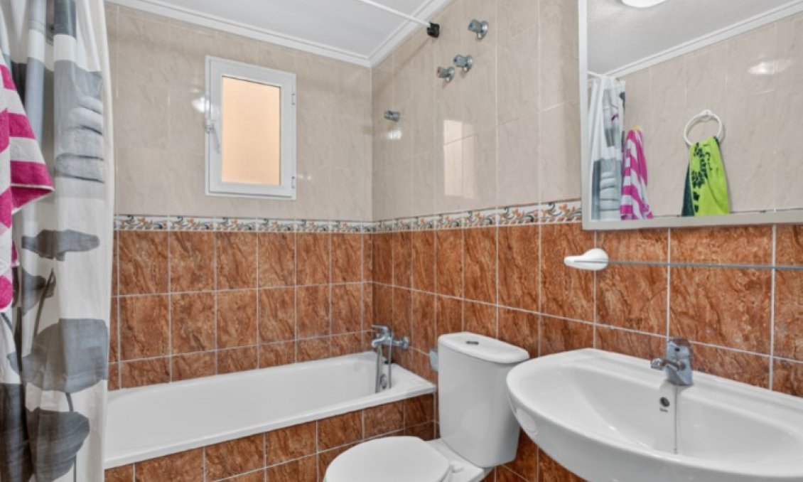 Használt Ingatlanok - Apartman -
Torrevieja - Costa Blanca