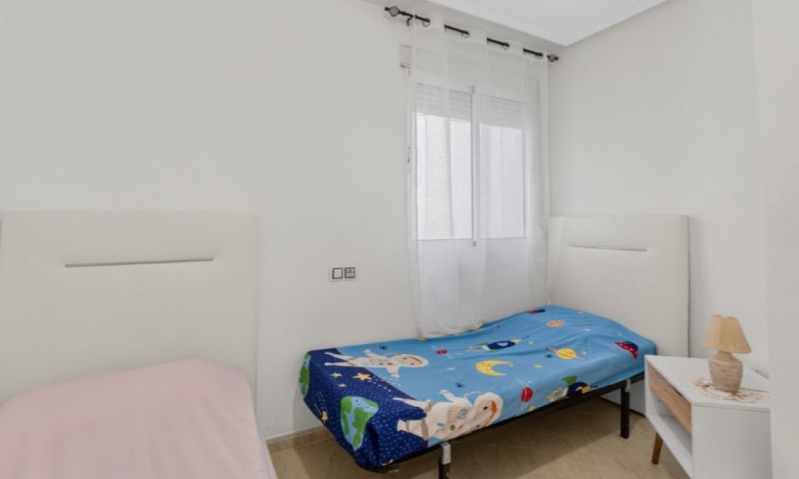 Használt Ingatlanok - Apartman -
Torrevieja - Costa Blanca