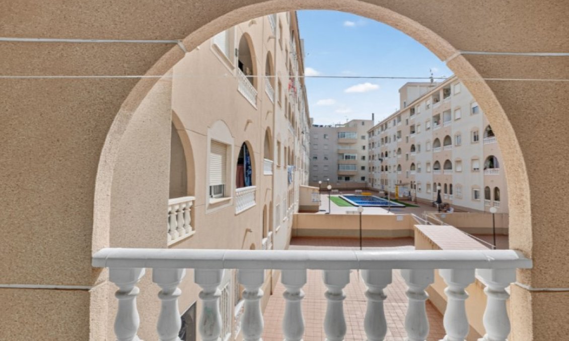 Használt Ingatlanok - Apartman -
Torrevieja - Costa Blanca