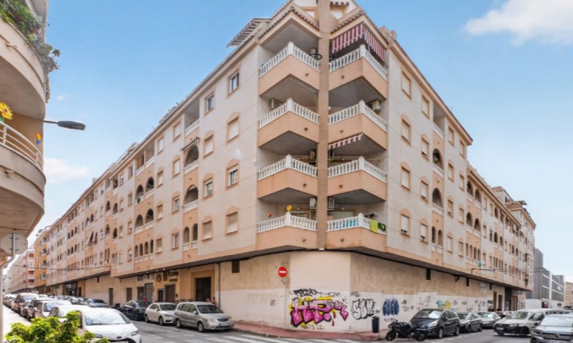 Használt Ingatlanok - Apartman -
Torrevieja - Costa Blanca