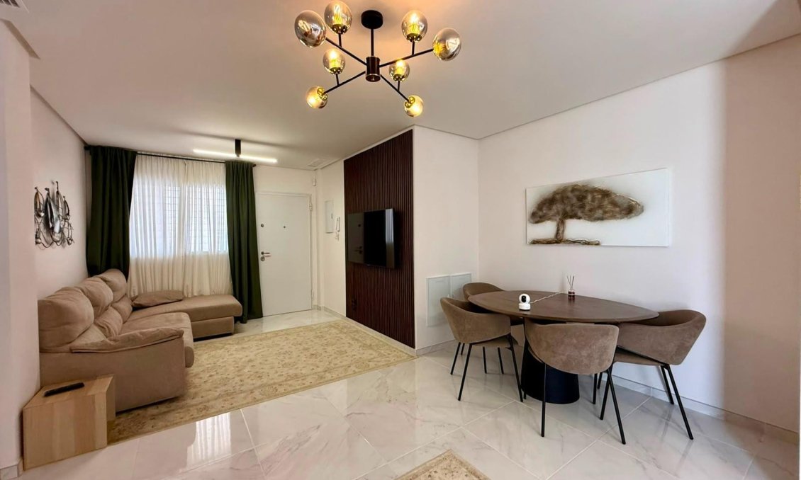 Használt Ingatlanok - Apartman -
Torrevieja - Aguas Nuevas