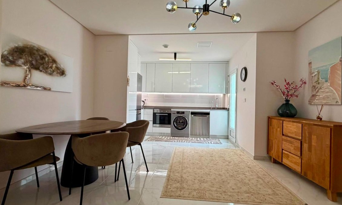 Használt Ingatlanok - Apartman -
Torrevieja - Aguas Nuevas